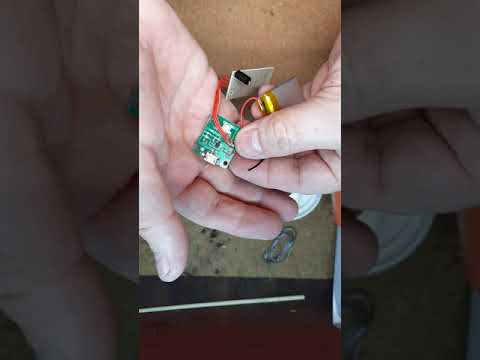 Видео: Силиконовый ночник Ремонт Замена гнезда зарядки.