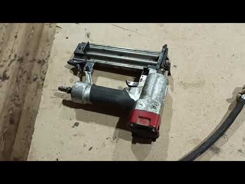 Видео: Кривые гвозди для пневматического нейлера.