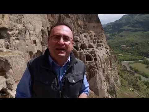 Видео: "ЖДЕМ В ГОСТИ"- ВАРДЗИЯ (Vardzia Resort),Currenttime TV