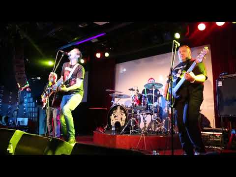 Видео: CASUAL Сквозь дым