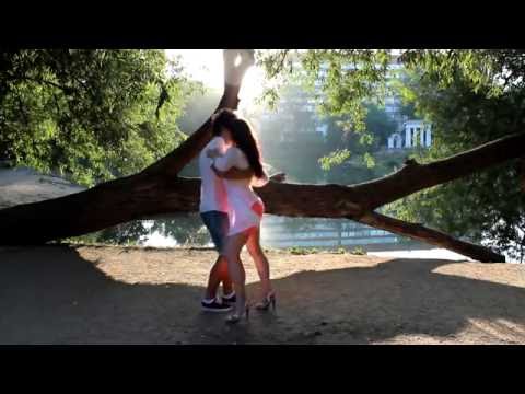 Видео: Андрей и Ирина — Кизомба импровизация
