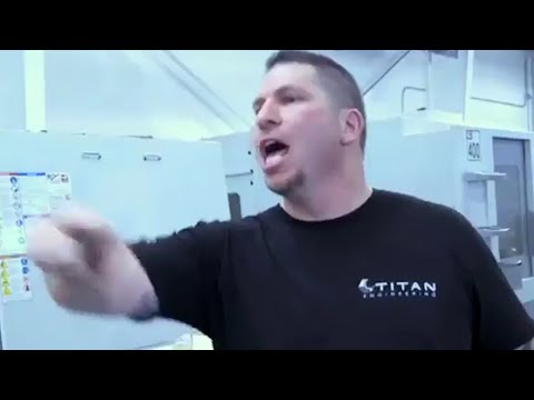 Видео: Клиент на меня нападает и едет в мой магазин, чтобы поговорить со мной