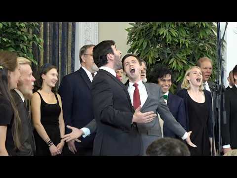 Видео: Американцы поют романс «Метелица» для Посольства США в РФ – Русский хор Йельского университета #usa