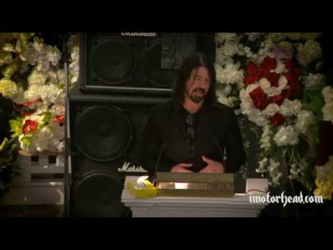 Видео: Речь Дэйва Грола на похоронах Лемми (русская озвучка)(Dave Grohl at Lemmy's funeral)