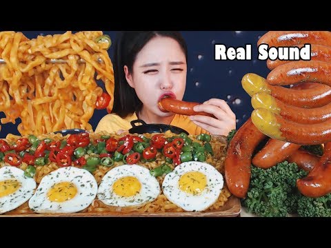 Видео: [Sub]/Real Sound/ [ Карбо- Бульдог (куриный курятник) ] [ Сосиски в Кильбасе ]  /Mukbang eating show