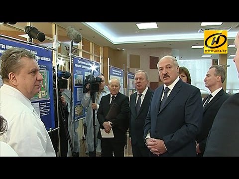 Видео: Александр Лукашенко посетил родильный дом 5-й столичной клинической больницы