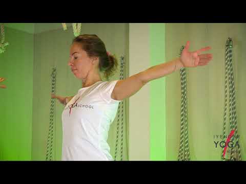 Видео: Видео урок с Ириной Коровиной. Йога Айенгара.