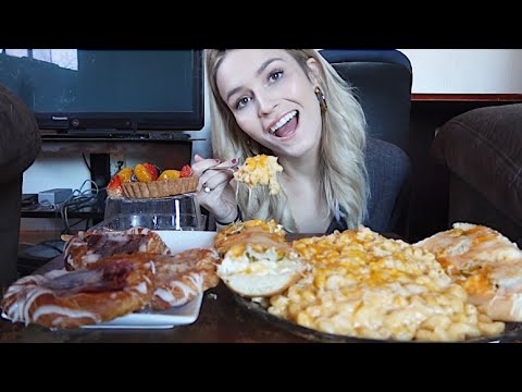 Видео: МУКБАНГ С МАКАРОНАМИ И СЫРОМ С СЫРОМ!! + сырный хлеб с халапеньо и датские пирожки!!