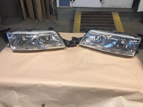 Видео: Замена фар и мест их крепления Тойота Превия 1991 год