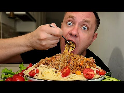 Видео: МУКБАНГ. ОБЖОР. СПАГЕТТИ, ПАСТА С СОУСОМ БОЛОНЬЕЗЕ. ФАРШ. АСМР. MUKBANG, PASTA BOLOGNESE. ASMR.