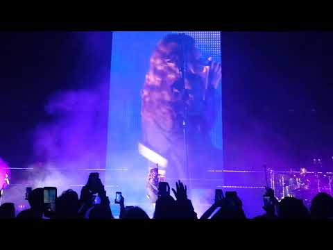 Видео: Луна - Поцелуи, Москва @Crocus city hall 05.04.18