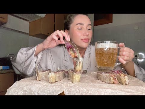 Видео: Рождественский мукбанг/рыба/лещ/пивко