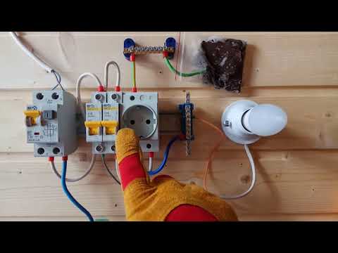 Видео: Две фазы в розетке. Причины.