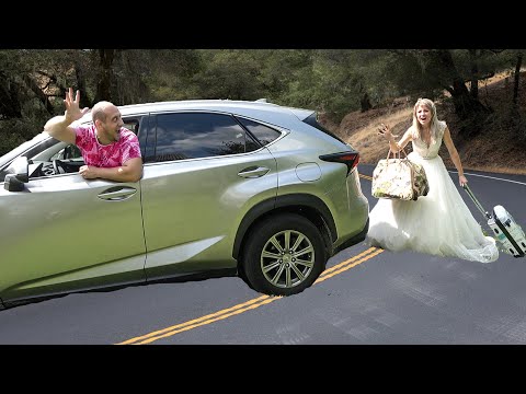 Видео: Лена ЗАСТРЯЛА на 24 ЧАСА в МАШИНЕ в СВАДЕБНОМ ПЛАТЬЕ. Крэйзи лайф
