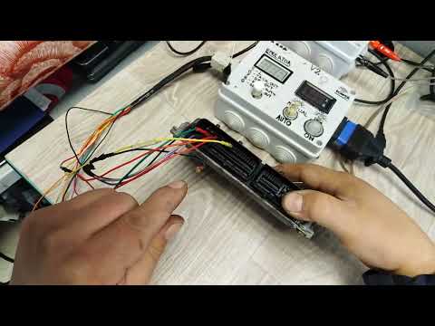 Видео: Skoda Oktavia Tour 1.6 ошибки Р0300.З0304.Р1118.Р1292