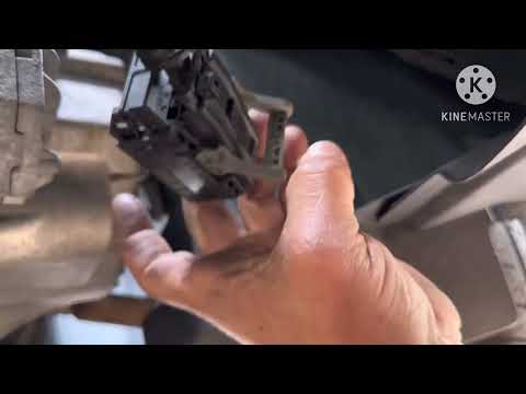 Видео: Как исправить отсутствие заднего хода на Ford Focus или Ford Fiesta