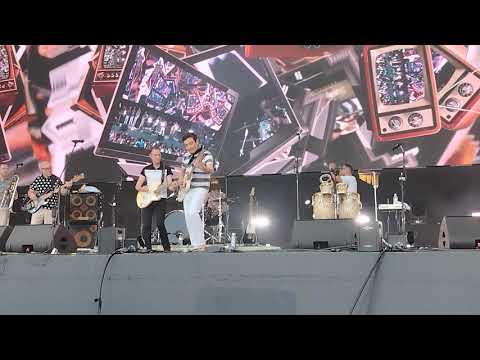 Видео: Браво - Мода. Family Rock Fest 2025