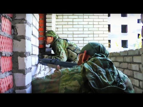 Видео: Работа разведчика при зачистке здания, часть 2