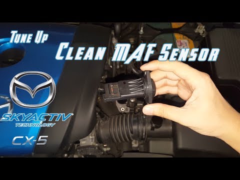 Видео: Как очистить датчик массового расхода воздуха (MAF) // Mazda CX5 Mazda CX3 Mazda 2 Mazda 3 Mazda ...