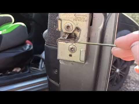 Видео: Как открыть передние двери на пассате б3 если они не открываются ручками. 