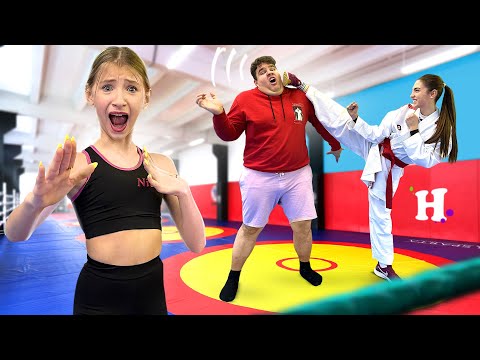 Видео: Экстремальный КАРАТЕ ЧЕЛЛЕНДЖ на Выживание || Странные НАКАЗАНИЯ