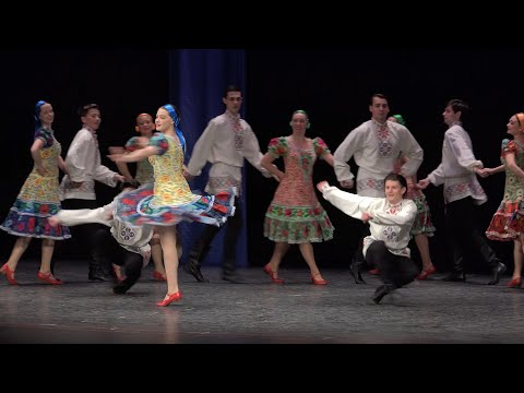 Видео: "Весёлый круг", ансамбль "Ритмы детства". "Merry Circle", ensemble "Rhythms of Childhood".