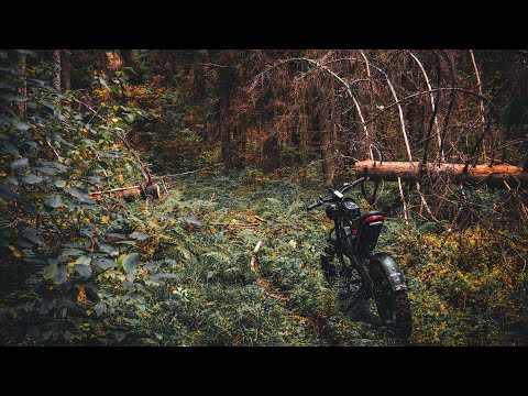 Видео: iKiNGi S6Pro Замена резины на зимнюю тесты шипов на дороге