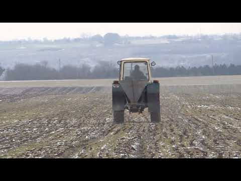 Видео: Вносим селитру на зерновые РУМ + ЮМЗ-6