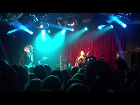 Видео: Мимо Вселенной - на рейвах (16 тонн ,16.08.19 Москва )