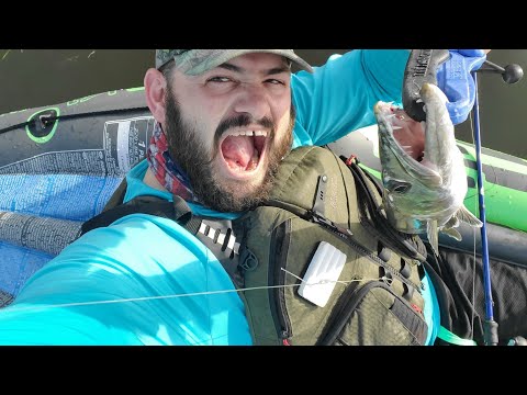 Видео: Я ВЗЯЛ САМЫЙ ДЕШЁВЫЙ КАЯК НА AMAZON FISHING | Каяк Intex Challenger K1