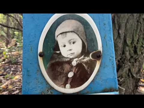 Видео: Заброшенное кладбище в лесу сюда не летали воробьи