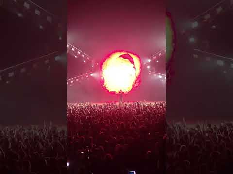 Видео: Oxxxymiron – Празднуй