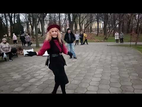 Видео: Живу как хочу...... 09.11.25 Гомель парк Луначарского 🥰💫