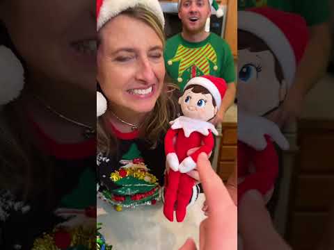 Видео: Звон вокруг рождественской елки 🎄