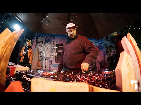 Видео: 5 букв радио -  Kovsh Moscow LIVE @ Синеглазка бар 01sep2022