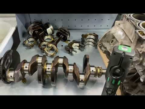 Видео: Киа спортейдж G4KD,сильнейший стук и напрочь разлохмаченный мотор!как правильно подобрать вкладыши!?