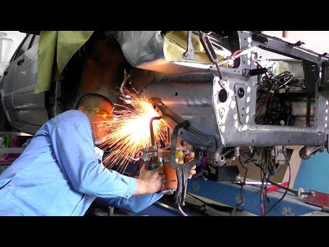 Видео: ВАЗ 2115. Сварочные работы.