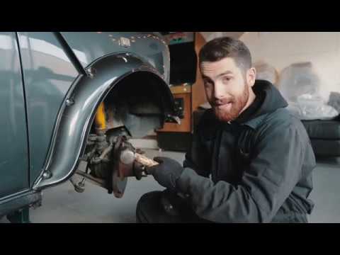 Видео: Как установить шаровые опоры на Classic Mini