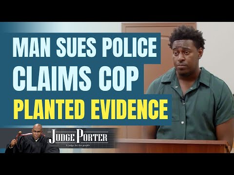 Видео: Мужчина подал в суд на полицию, утверждая, что продажный полицейский подбросил улики.