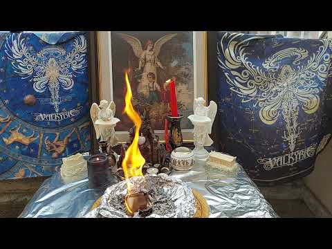 Видео: Руническо изцеление от карма