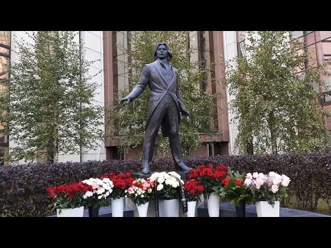 Видео: 16.10.25 г.  Красноярск.Сквер Д.Хворостовского.