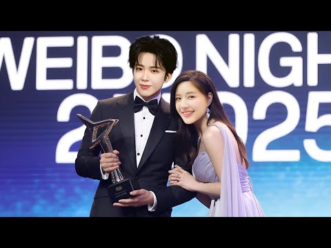 Видео: Лю Юньнин победил в номинации «Популярный актёр года» на Weibo Night 2025! Чжао Луси расчувствовался