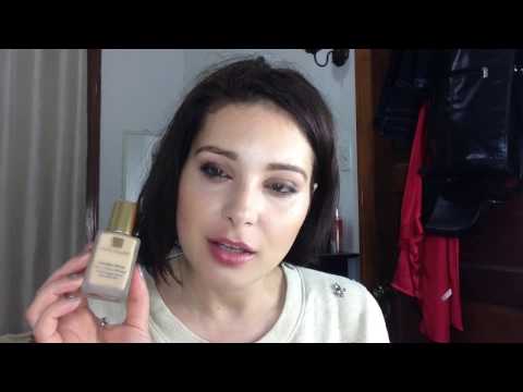 Видео: обзор: как Estee Lauder Double Wear работает на сухой коже
