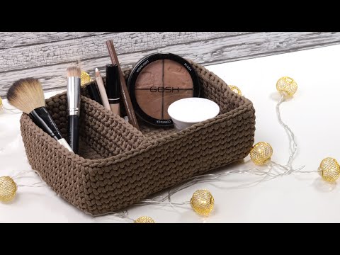 Видео: Вязаная корзинка с перегородкой крючком из шнура. Вяжем корзинку крючком.