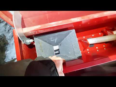 Видео: Китайська зернова сівалка Зоря 14 рядна