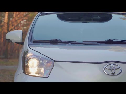 Видео: Toyota iQ. Рациональный а не эмоциональный выбор.