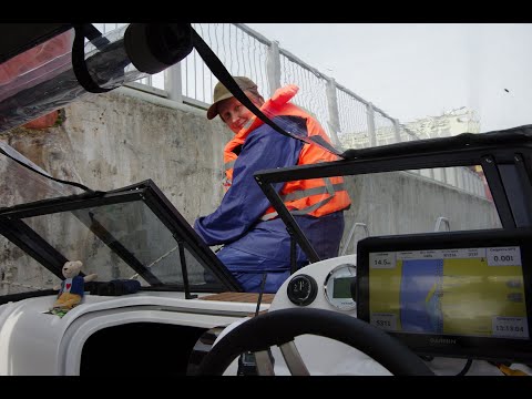 Видео: По Волхову на Фениксе 560. Ч2