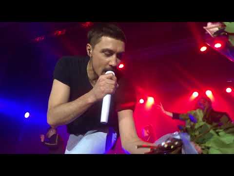 Видео: Дима Билан танцы и Держи на бис Псков концерт 30 ноября 2017 г.