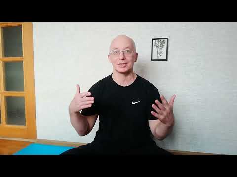 Видео: Свастикасана - самая "зимняя" асана )), разбираемся, почему так!  И вопрос в видео...