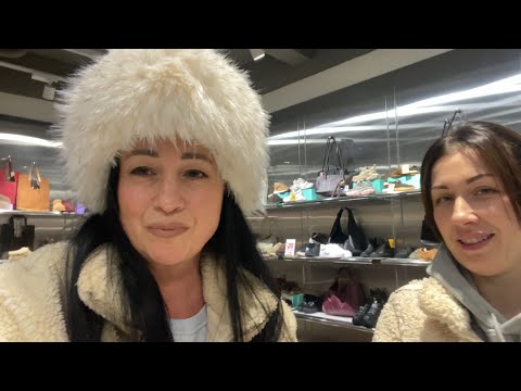 Видео: ПРОГУЛКА С АНЕЙ скупили всё золото 